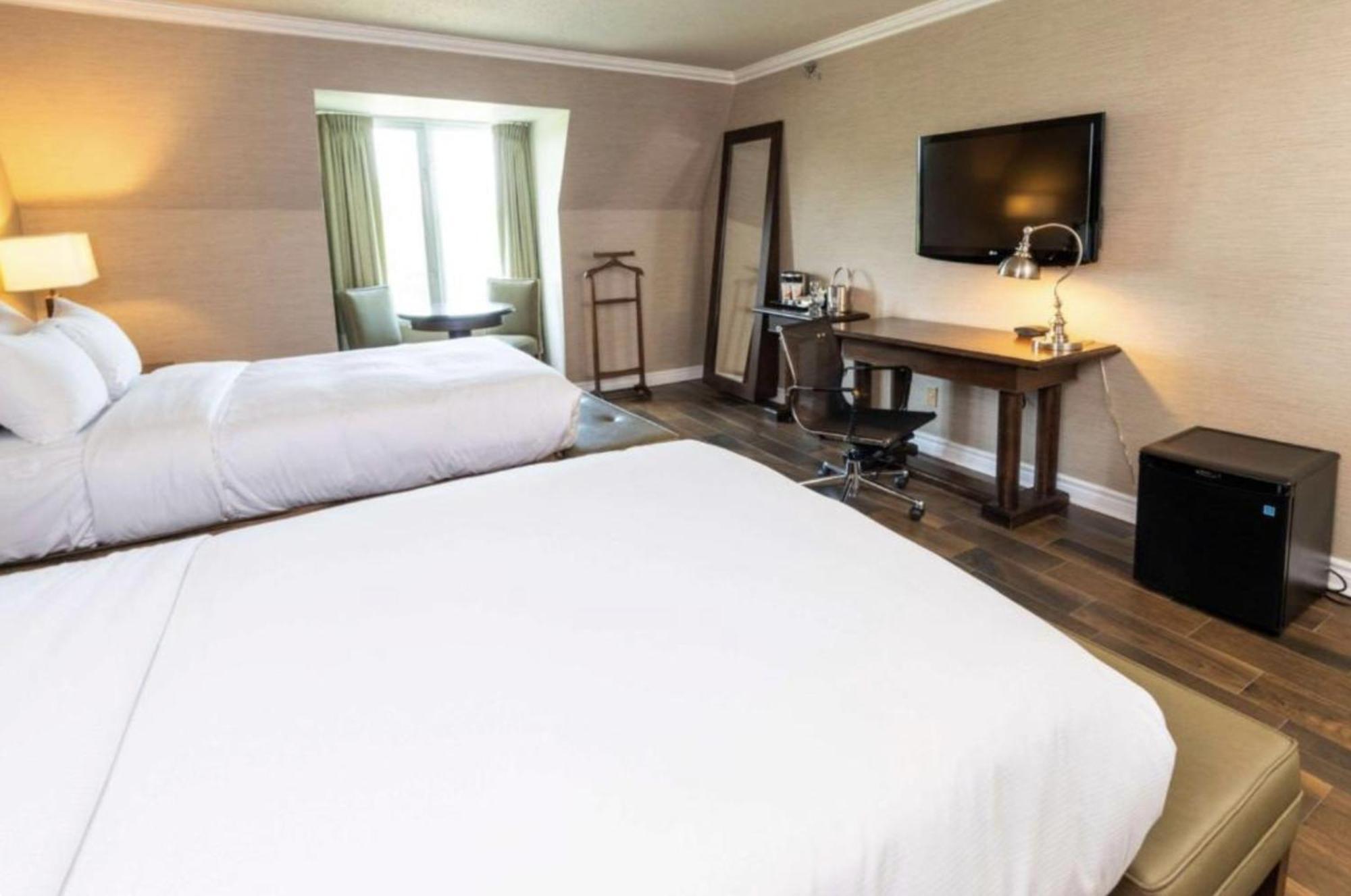 Double Room Two Double Beds Non-Smoking