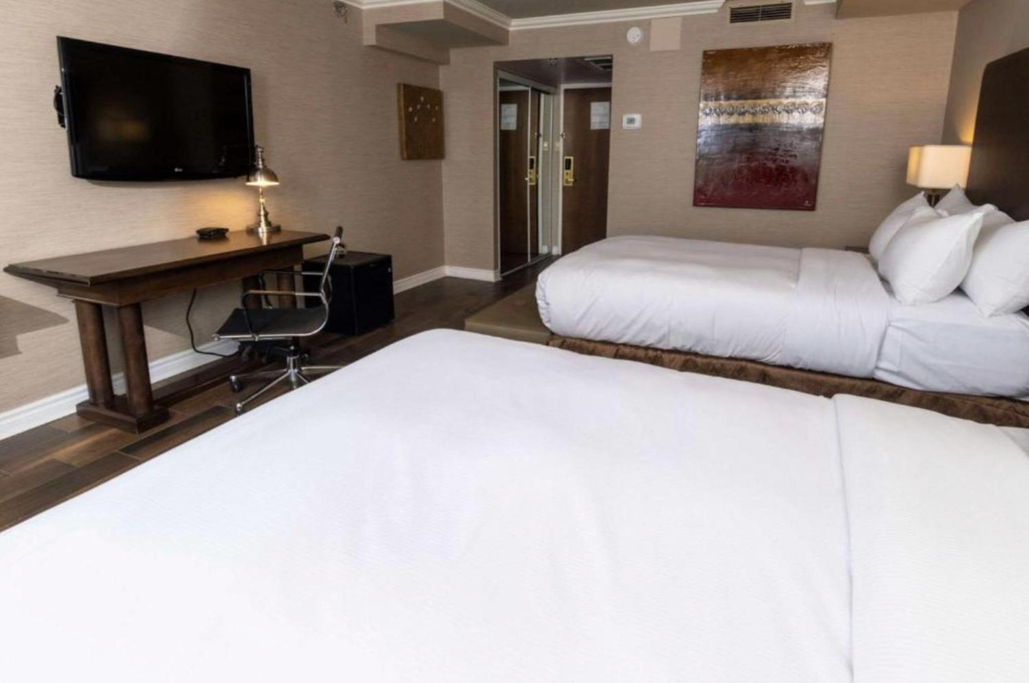 Double Room Two Double Beds Non-Smoking