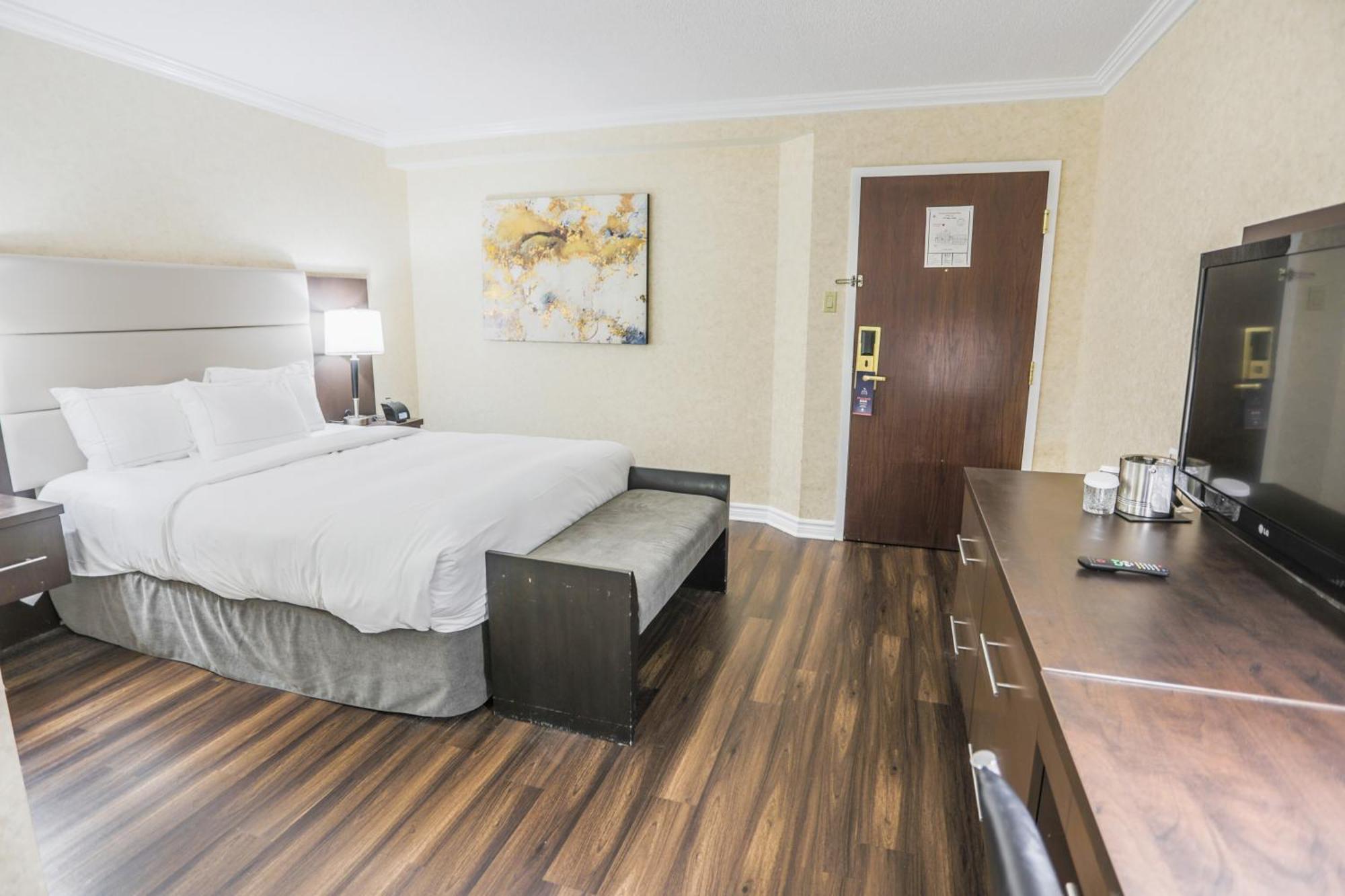 Queen Suite Two Queen Beds Non-Smoking