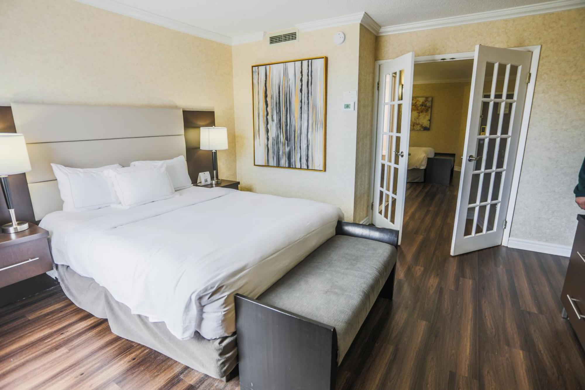 Queen Suite Two Queen Beds Non-Smoking